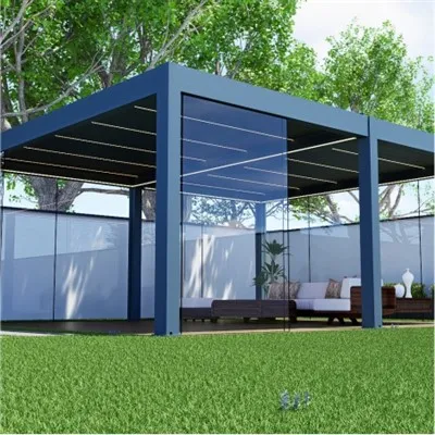 Pergola mit Fensterläden